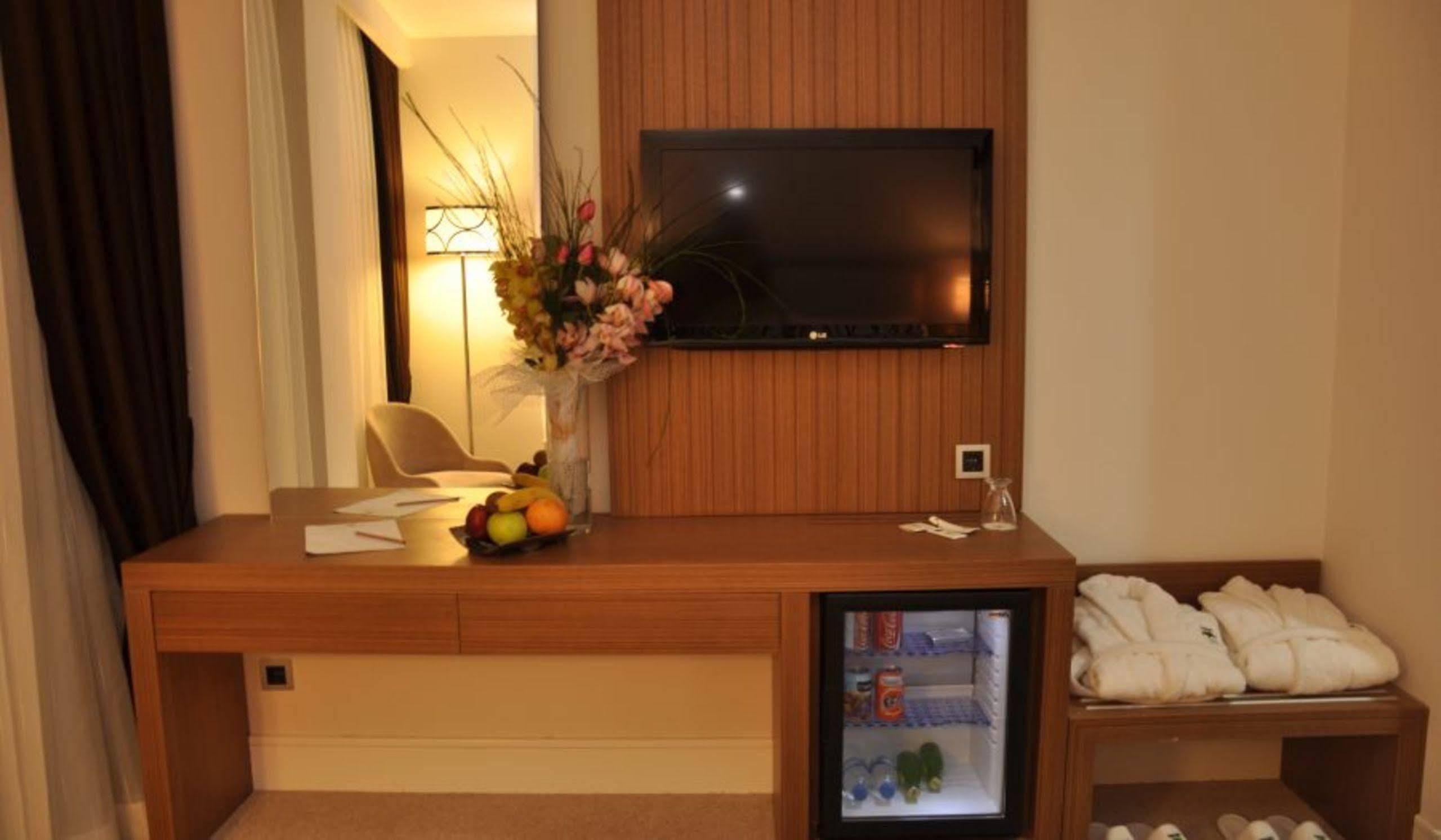 Taksim Line Hotel Provincia di Provincia di Istanbul Esterno foto